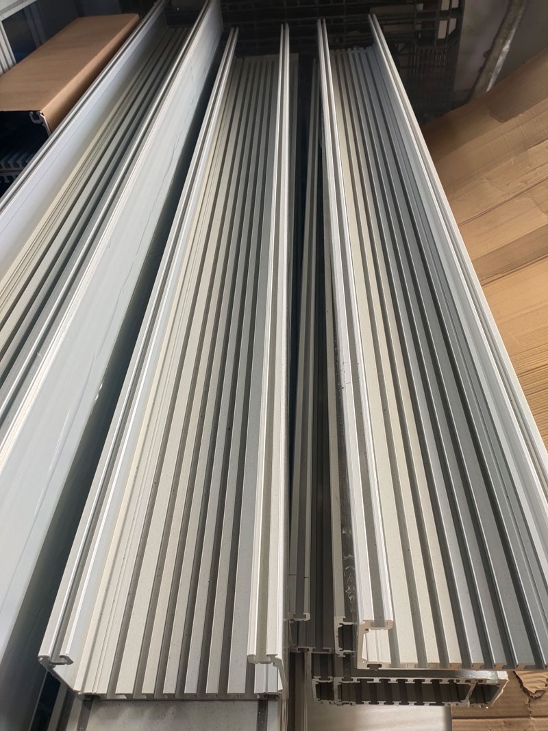 非標(biāo)準(zhǔn)鋁型材